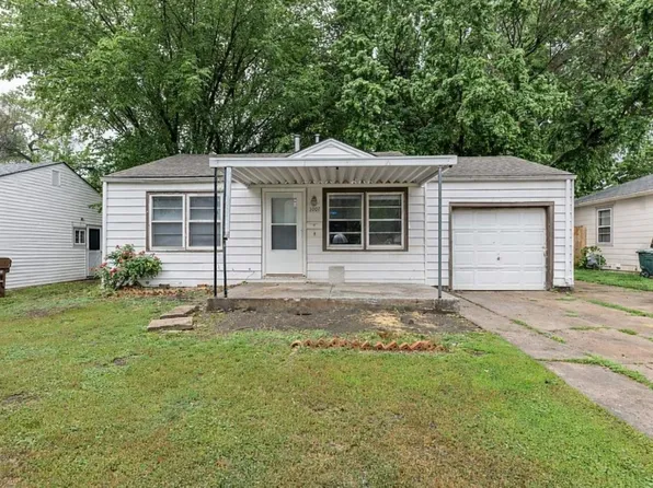 1007 Waverly St, Wichita, KS 67218
