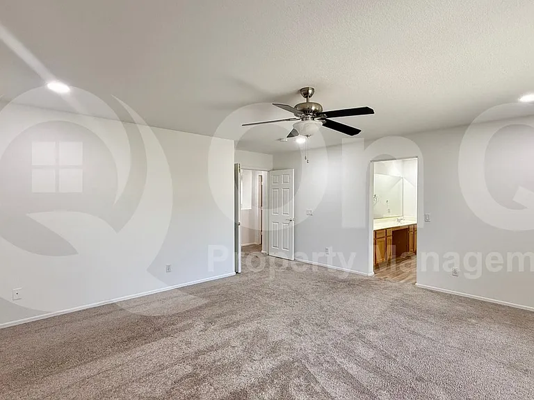25828 N 67th Dr — Photo 14