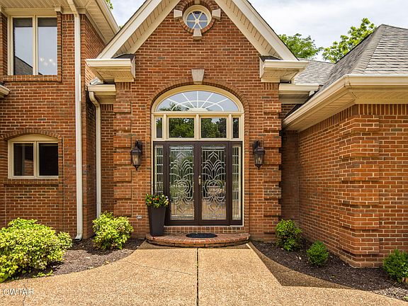 3rd image of 73 Garden Dr