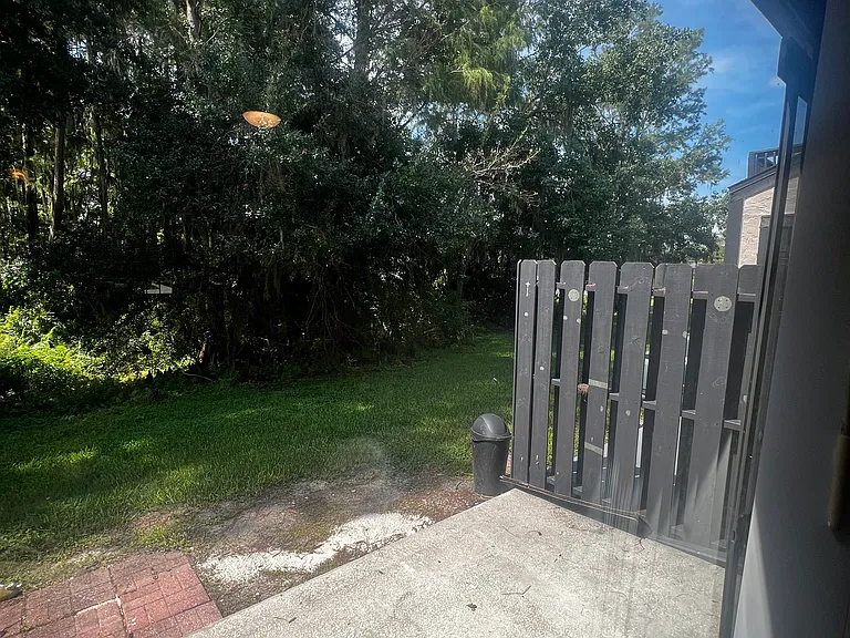 16634 Brigadoon Dr — Photo 7