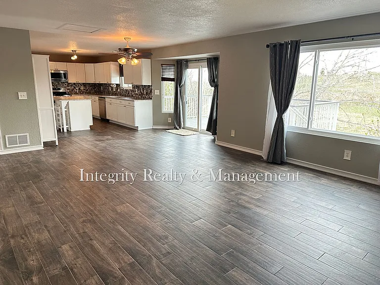 7402 Eagle Rock Dr — Photo 18
