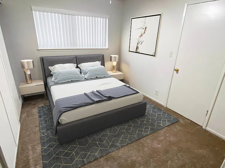 565 N Britton Ave #6 — Photo 4