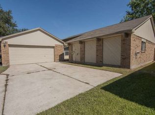 2323 Leading Edge Dr, Friendswood, TX 77546