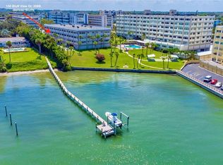 100 Bluff View Dr APT 208B, Belleair Bluffs, FL 33770