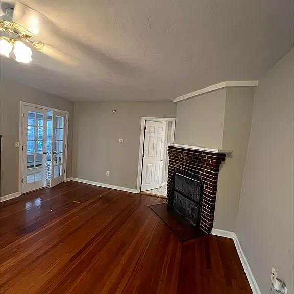 241-243 Main St #1 — Photo 14