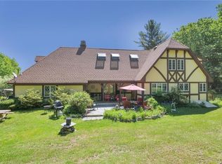 31 Old Forestburg Rd, Sparrow Bush, NY 12780