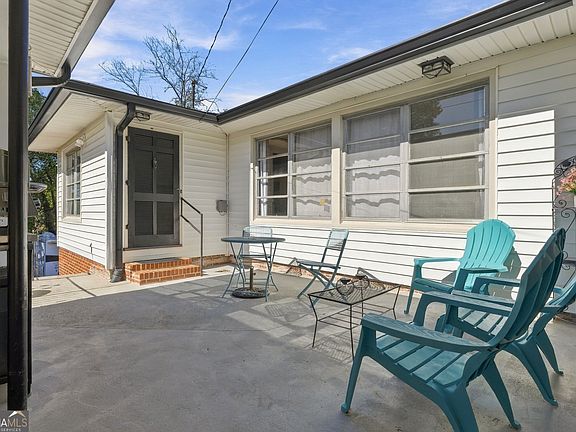 4th image of 224 Flora Ave SE