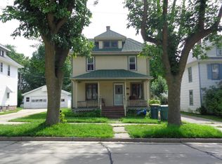 309 De Clark St, Beaver Dam, WI 53916