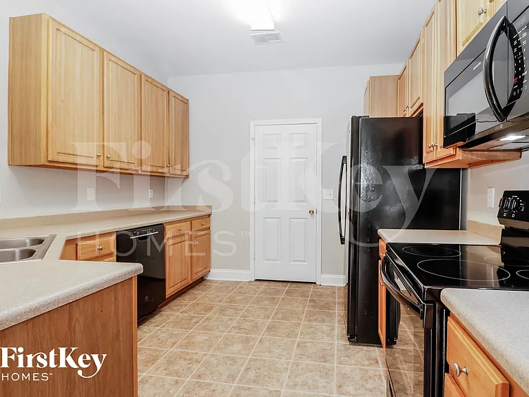 108 Hidden Forest Ct — Photo 8
