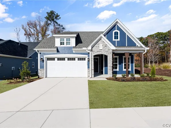 12231 Twin Rivers Dr, Chester, VA 23836