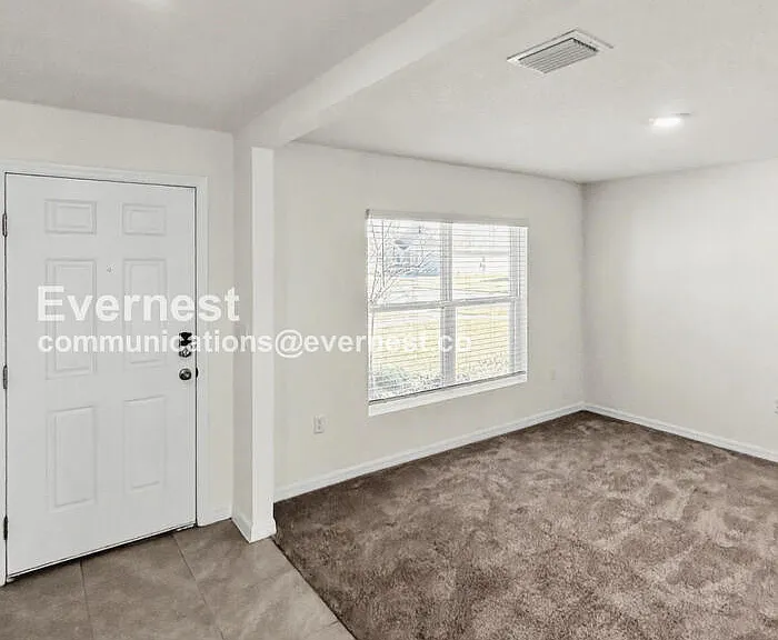 5106 Plumeria Dr — Photo 6