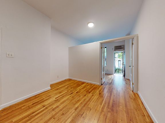4th image of 337 E 90th St APT 1a