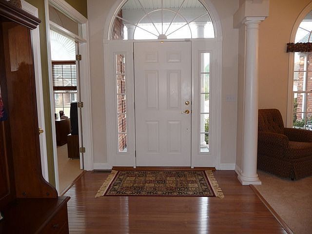 2nd image of 819 Ridge Rd