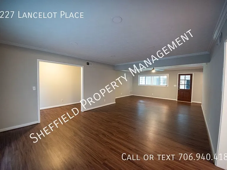 2227 Lancelot Pl — Photo 18