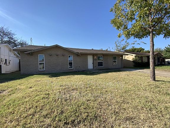 3rd image of 317 W Grenoble Dr