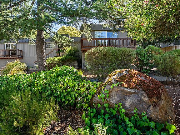 5th image of 944 Summerfield Road