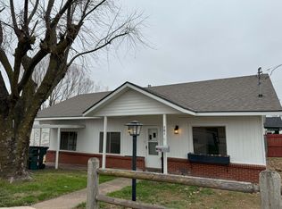 701 W Oak St, Rogers, AR 72756