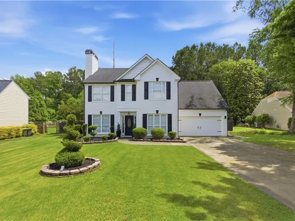 107 Creekstone Way, Acworth, GA 30101