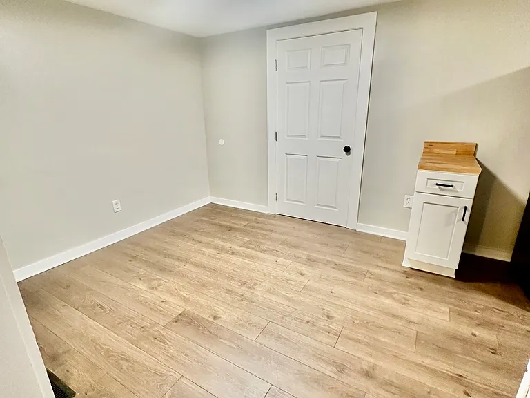 618 E Vine St #B — Photo 12
