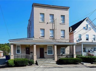 215 Woodkirk St, Carnegie, PA 15106