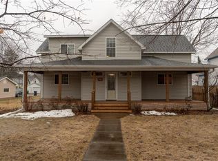 324 S Main St, Elmwood, WI 54740