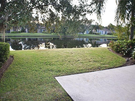 3rd image of 11825 Fan Tail Ln