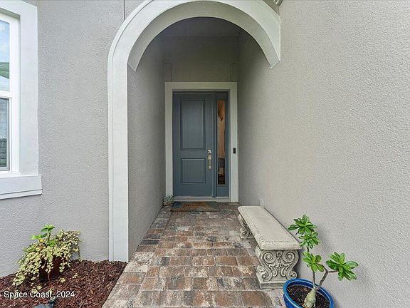 4th image of 6049 Sequoia Cir