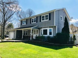 15 Fresno Ct, East Northport, NY 11731