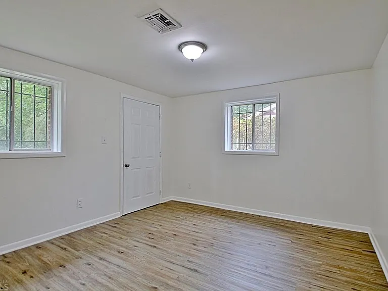 745 Anderson Dr — Photo 27