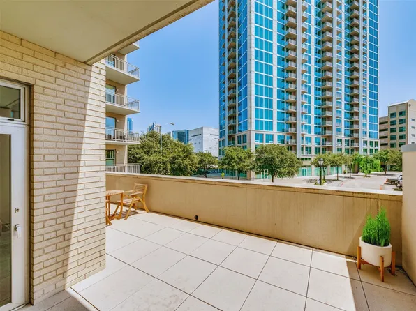 2323 N Houston St APT 207, Dallas, TX 75219