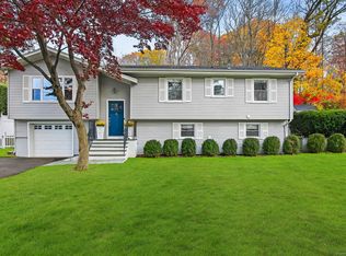 83 Woodridge Drive South, Stamford, CT 06902