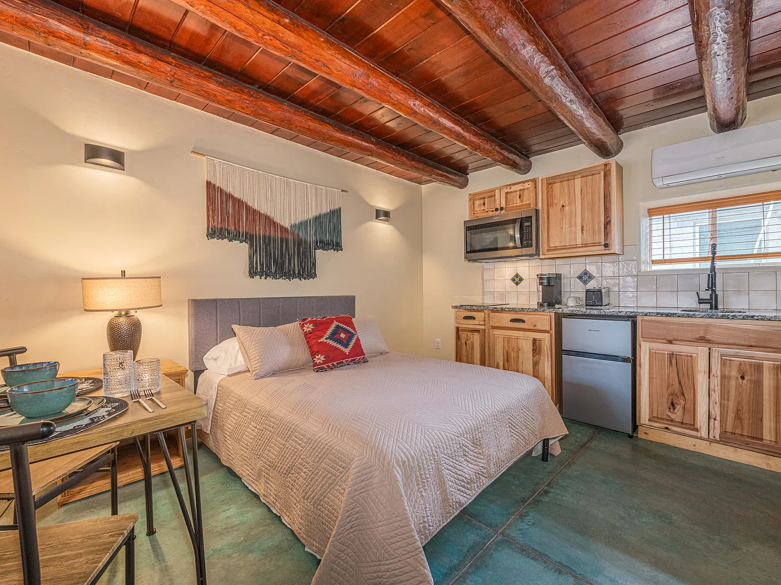 1 bed, 250 sqft, $1,000 — Photo 3