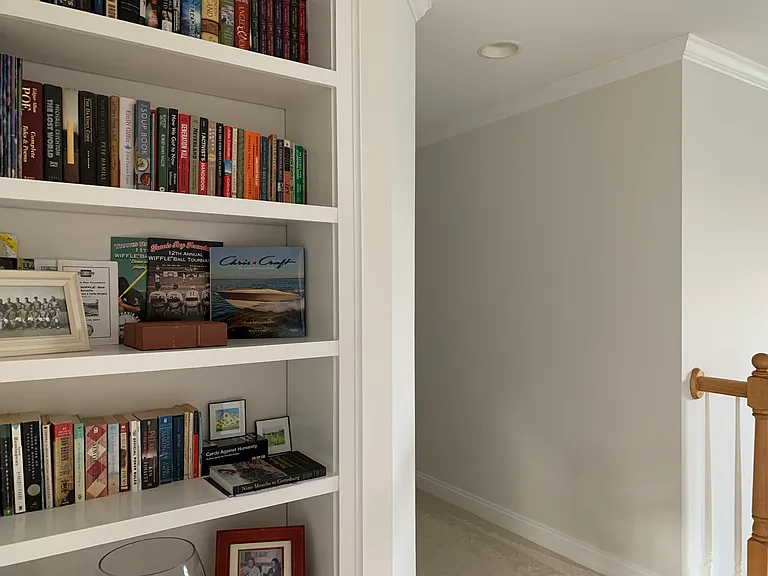Abigail Dr — Photo 17