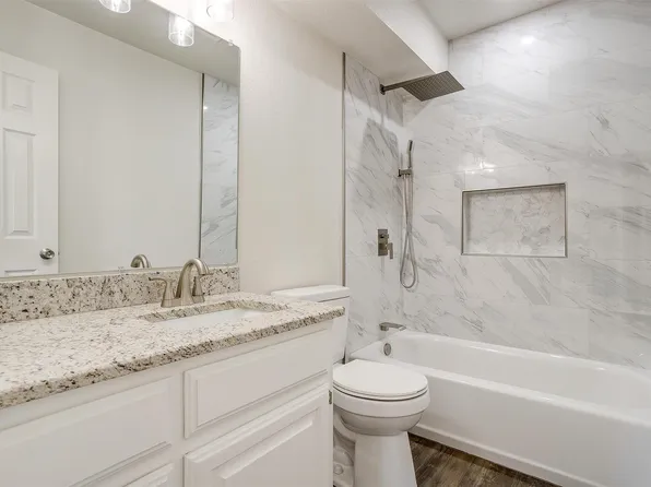 728 E 3rd St, Springtown, TX 76082