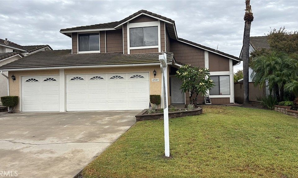 1st image of 13597 Scarborough Pl
