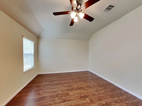 4th image of 12419 Mountain Daisy Rd