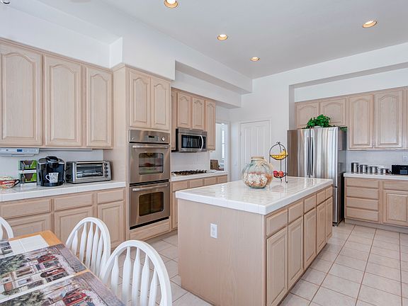 Stainless kitchen appliances.