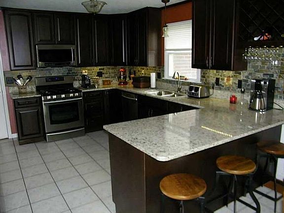 3rd image of 9021 E County Road 400 N