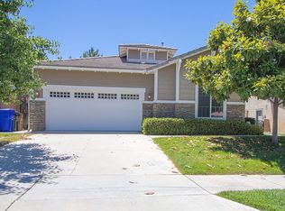 33977 Lake Breeze Dr, Yucaipa, CA 92399