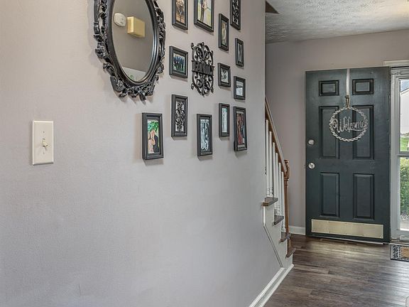 4th image of 115 Orchard Ct