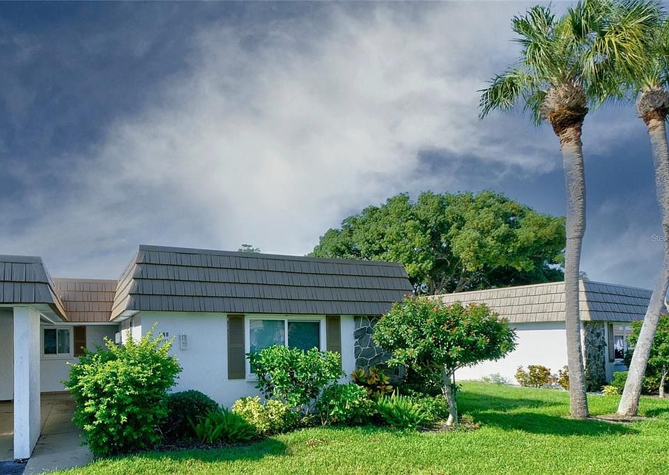 1st image of 2723 RIVERBLUFF COURT #V98