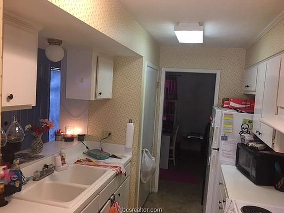 4th image of 2534 Cross Timbers Dr