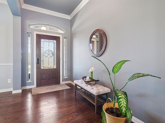 5th image of 82 Forest Hills Cir