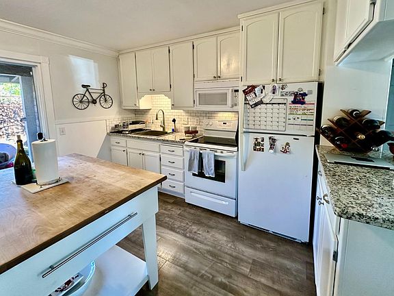 3rd image of 73 Larkfield Maples Court
