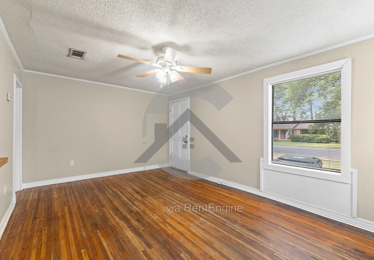 2 bed, 1.0 bath, 768 sqft, $925 — Photo 4