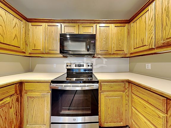 3rd image of 209 White Wing Dr