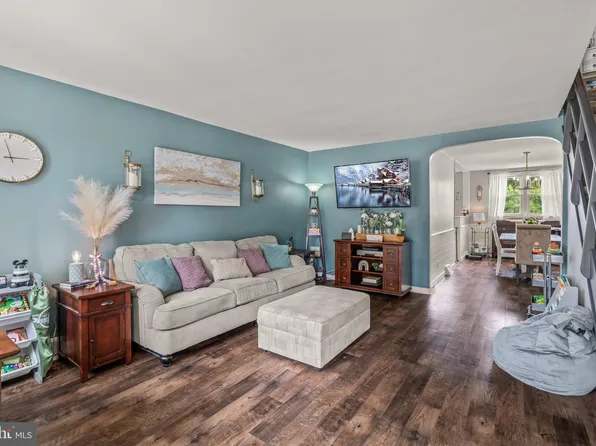 3370 Fordham Rd, Philadelphia, PA 19114