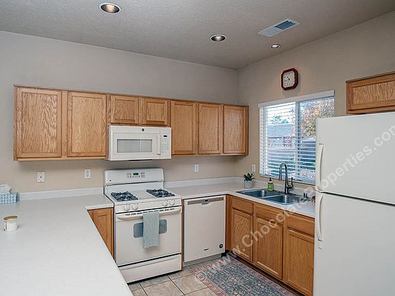 3rd image of 7727 Calle Armonia NE