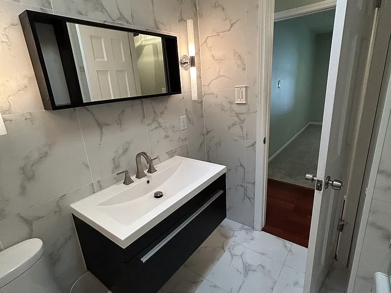 1008 Charlene St — Photo 30
