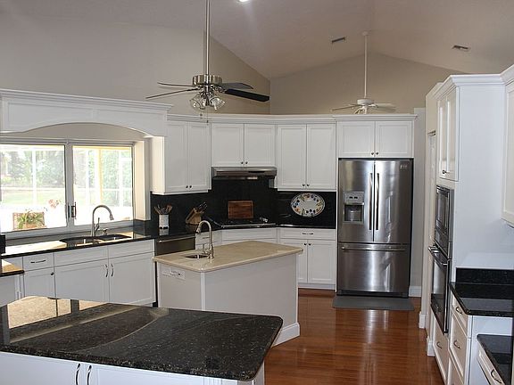 2nd image of 3733 SW Thistlewood Ln